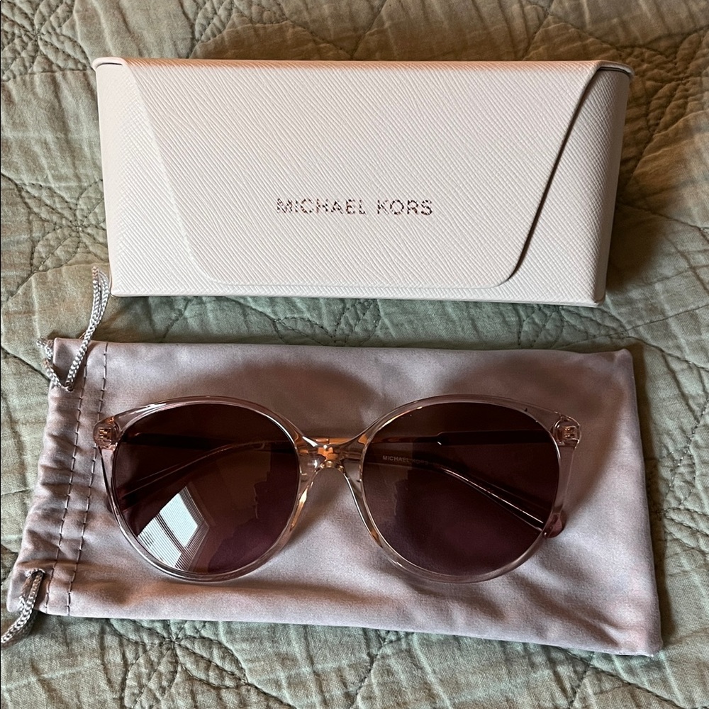 NWOT, MICHAEL KORS gold frames + pink tinted glass sunnies